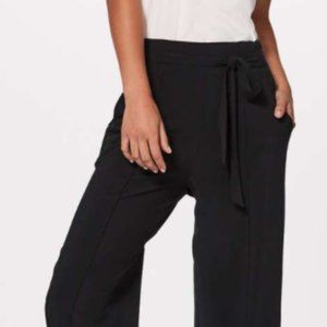 Lululemon Noir Pant